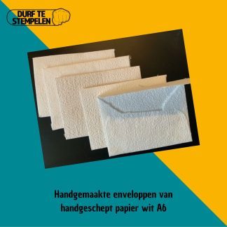witte enveloppen